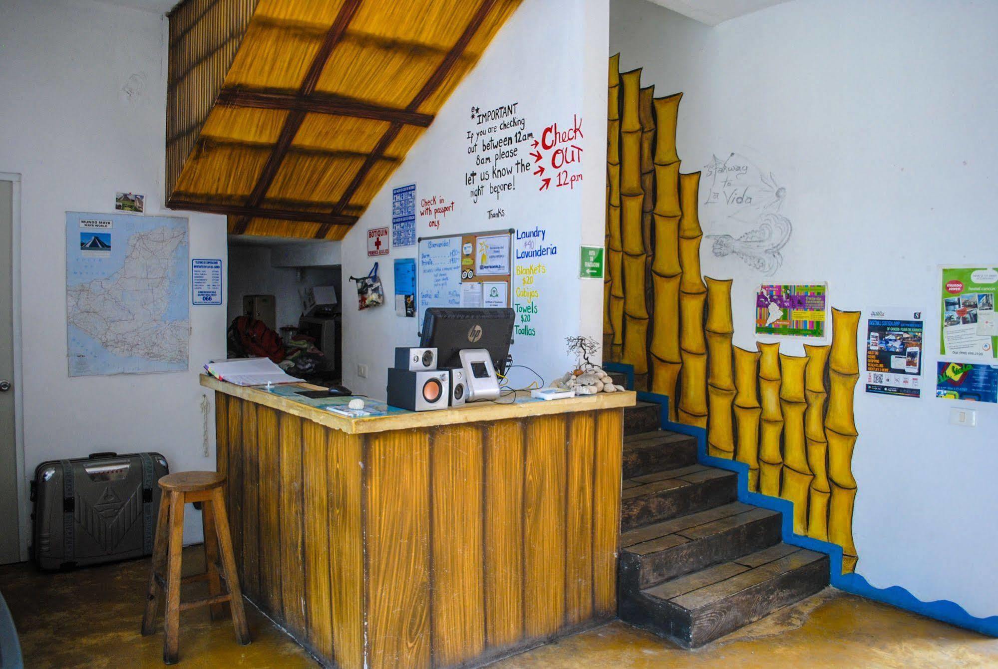 Hostal Vive La Vida Playa del Carmen Exterior foto