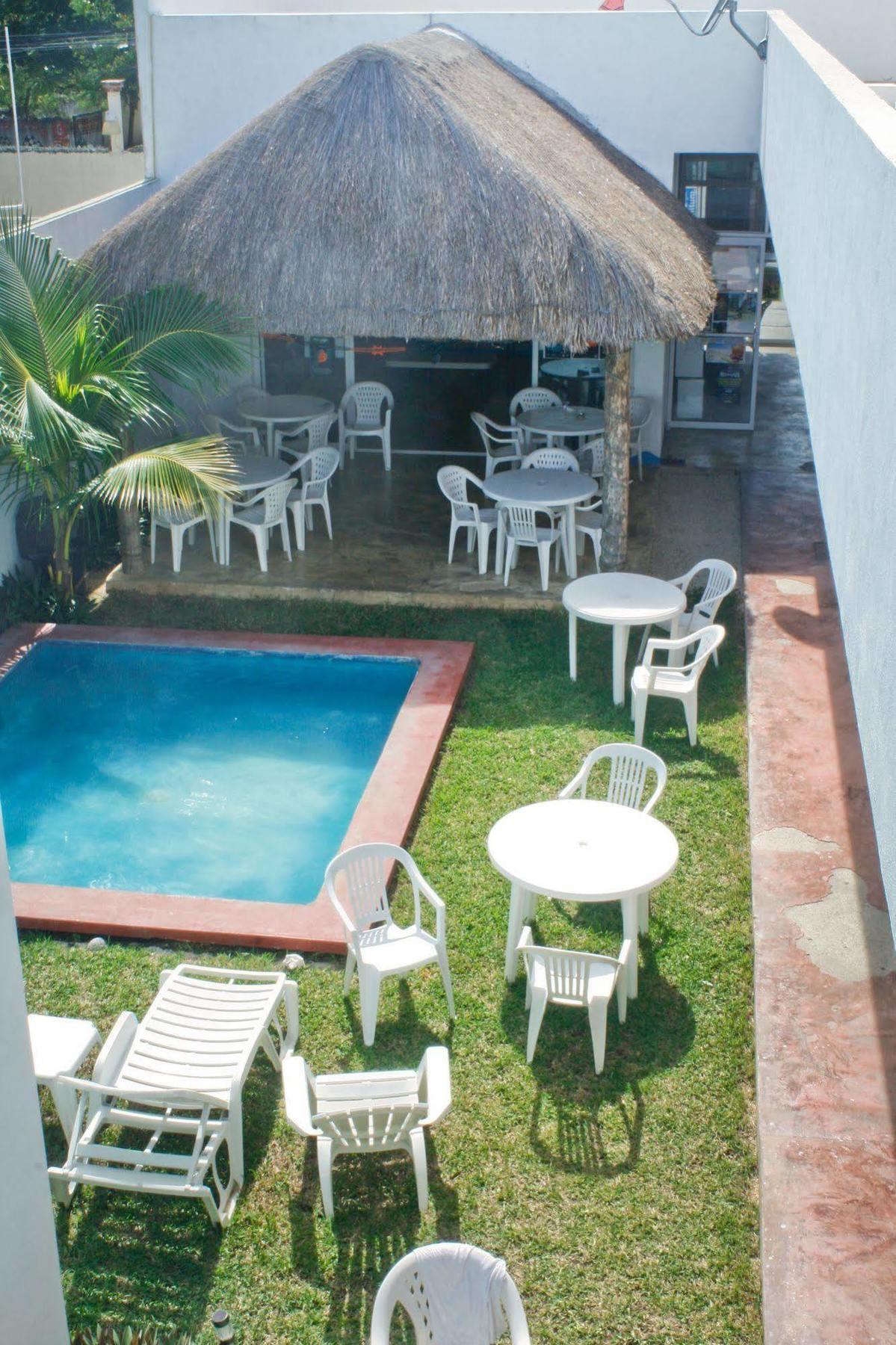 Hostal Vive La Vida Playa del Carmen Exterior foto
