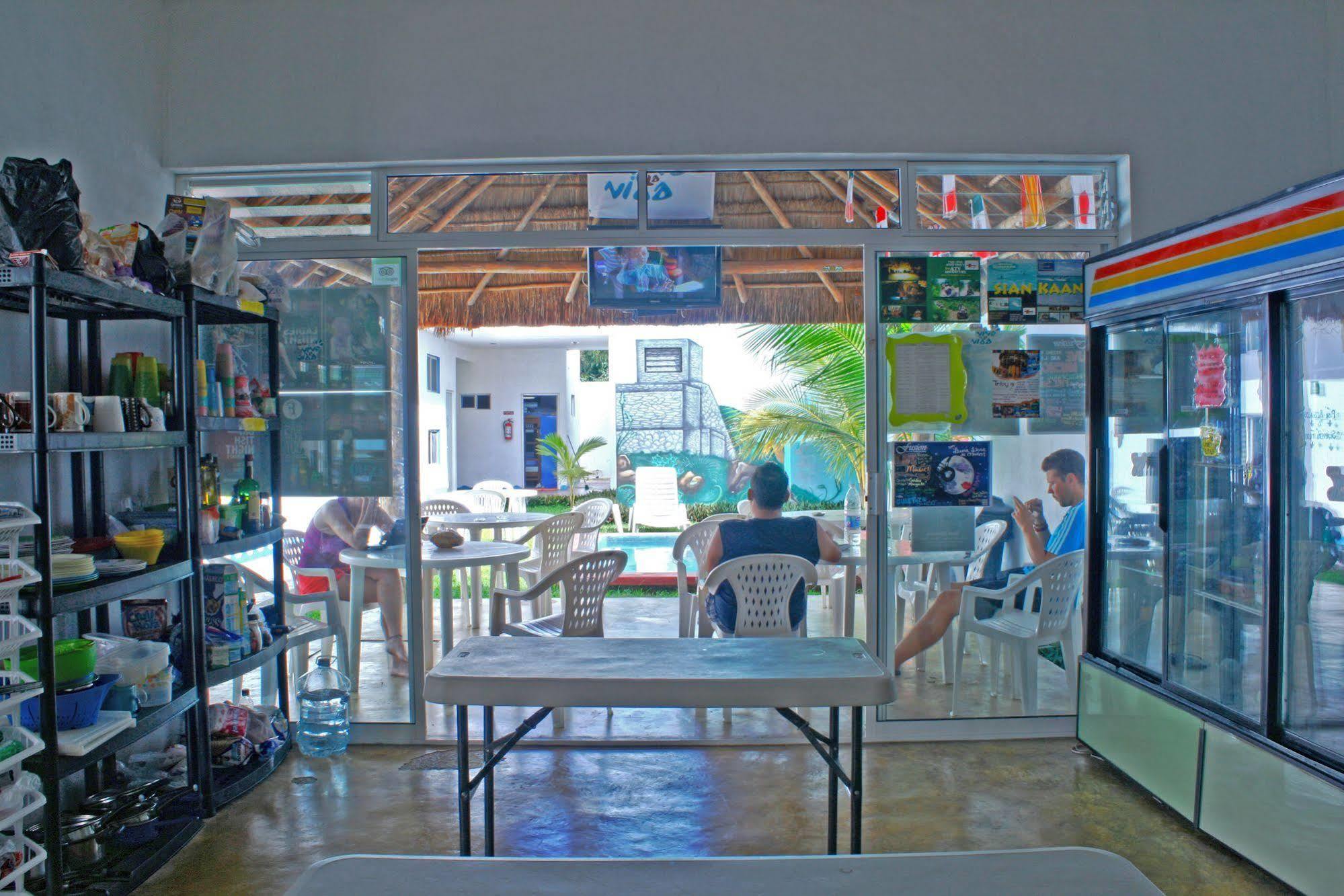 Hostal Vive La Vida Playa del Carmen Exterior foto